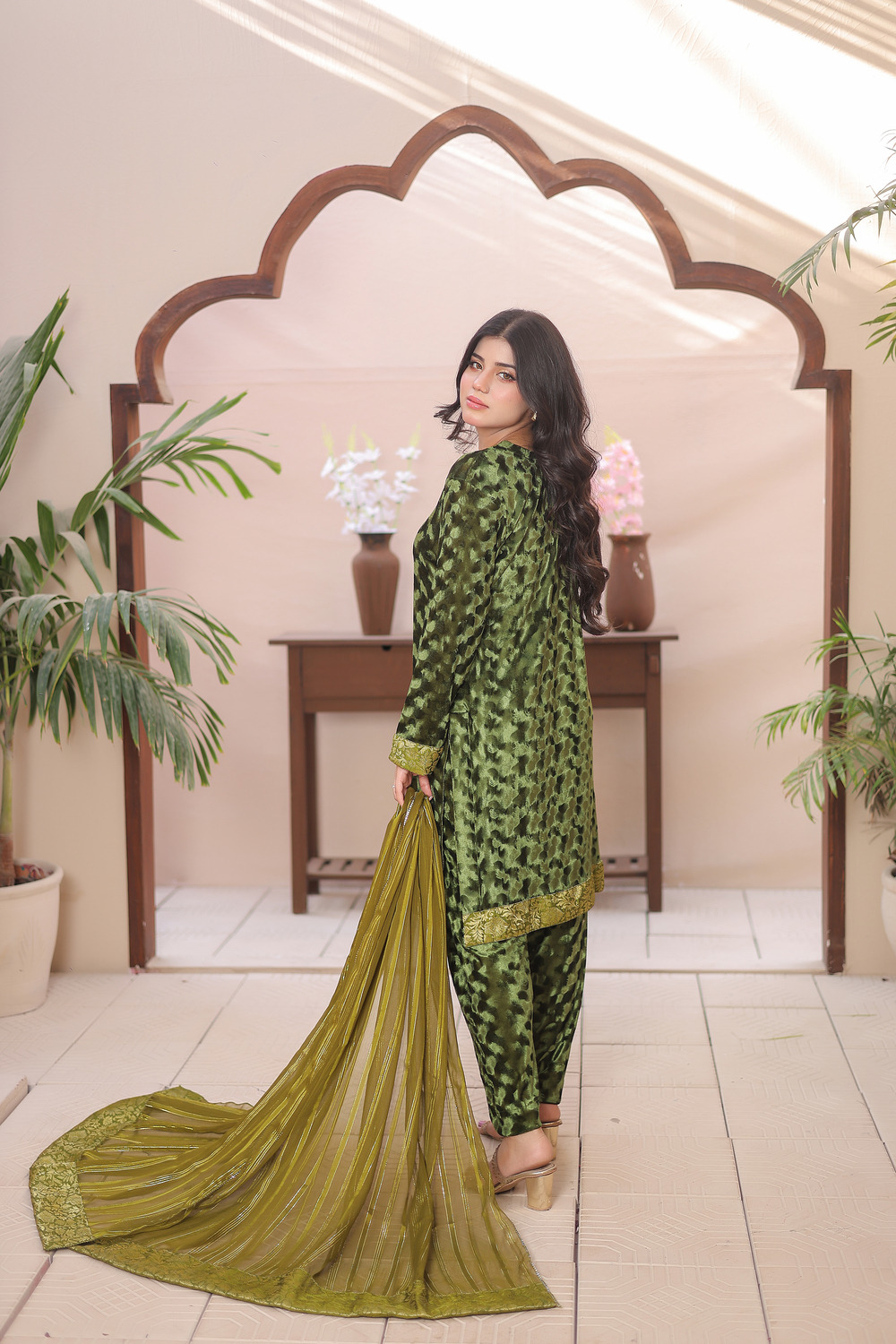 Green Velvet self print 3 piece - Image 2