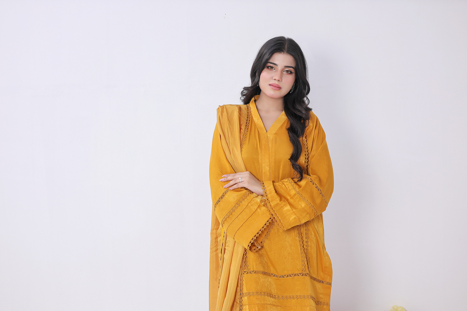 Mustard 3 Piece - Image 3