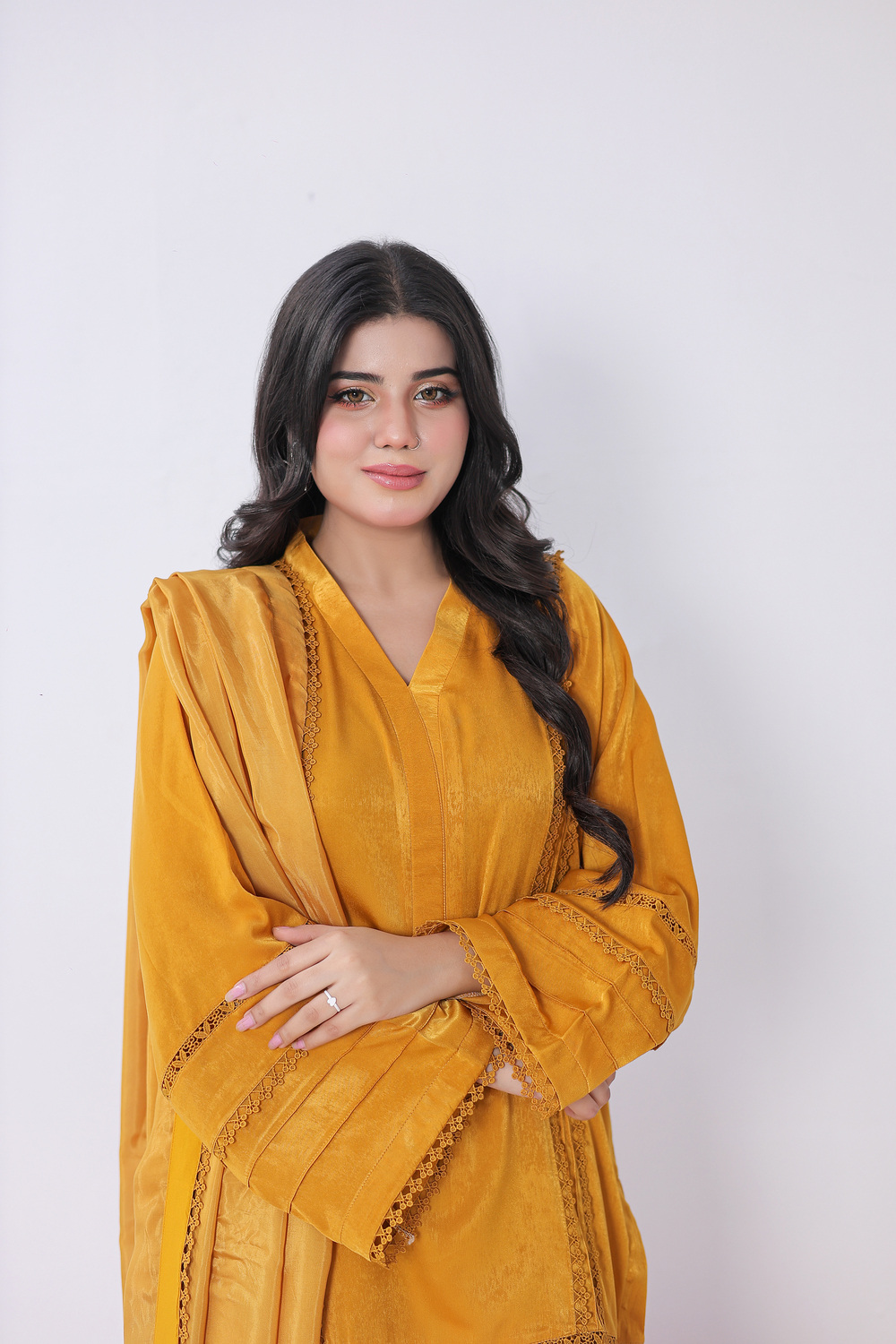 Mustard 3 Piece - Image 4